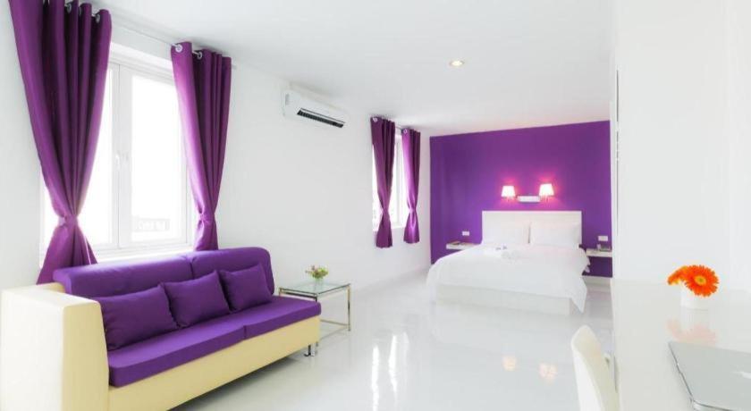 Hotel Zing Phnom Penh Exterior photo